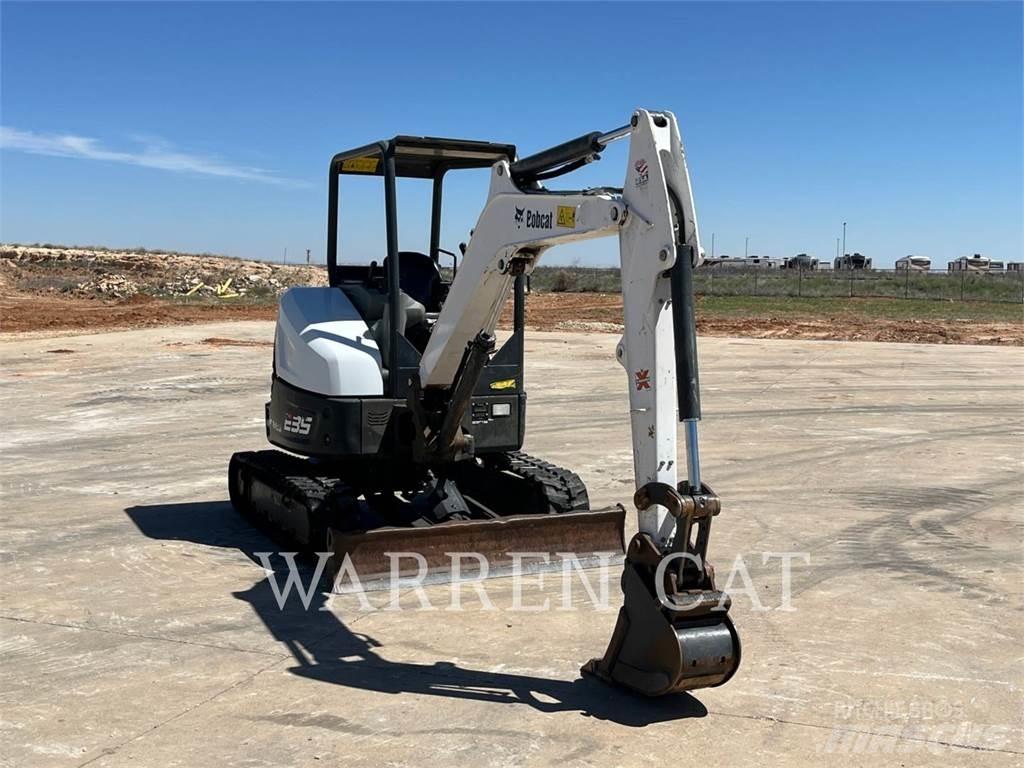 Bobcat E35 Гусеничні екскаватори