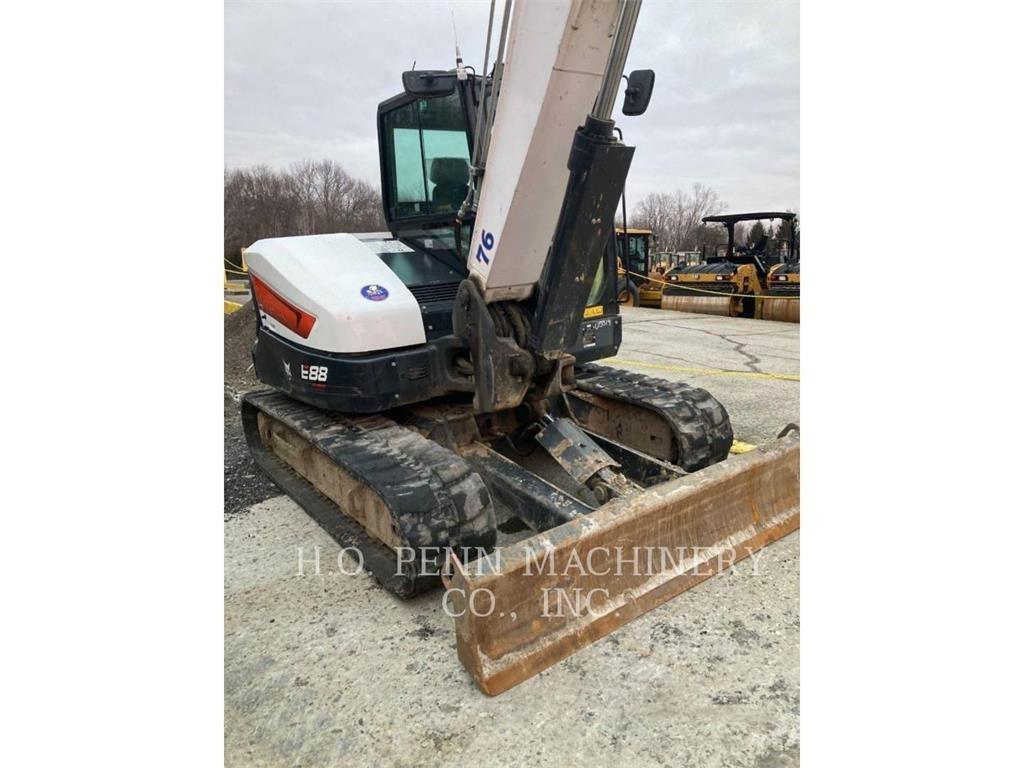 Bobcat E88 Гусеничні екскаватори