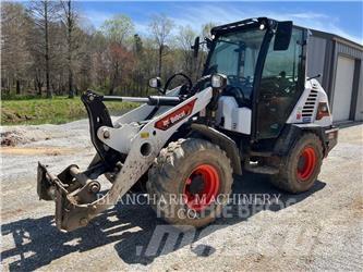 Bobcat L85 Малі навантажувачі