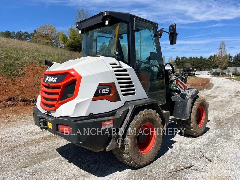 Bobcat L85 Малі навантажувачі