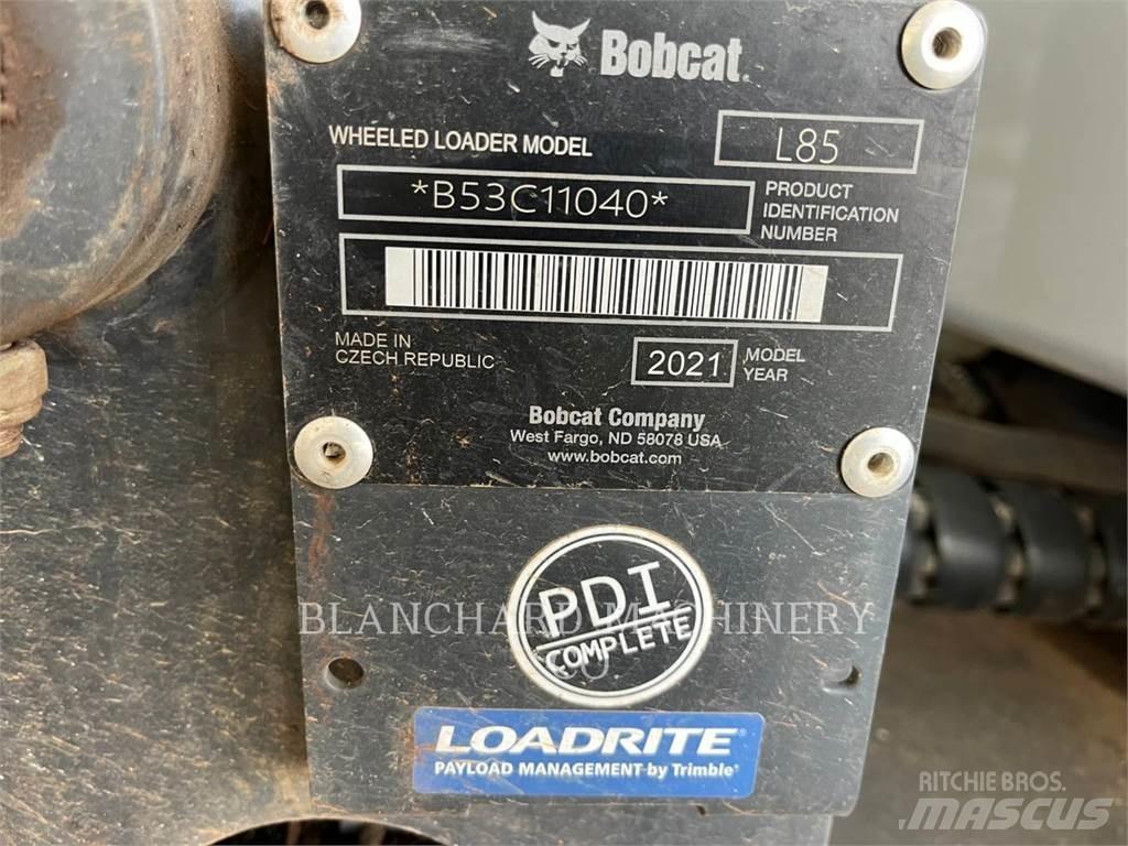 Bobcat L85 Малі навантажувачі