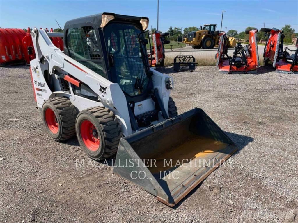 Bobcat S590 Міні-навантажувачі
