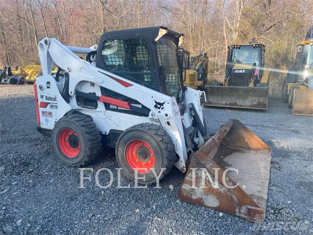 Bobcat S770 Міні-навантажувачі
