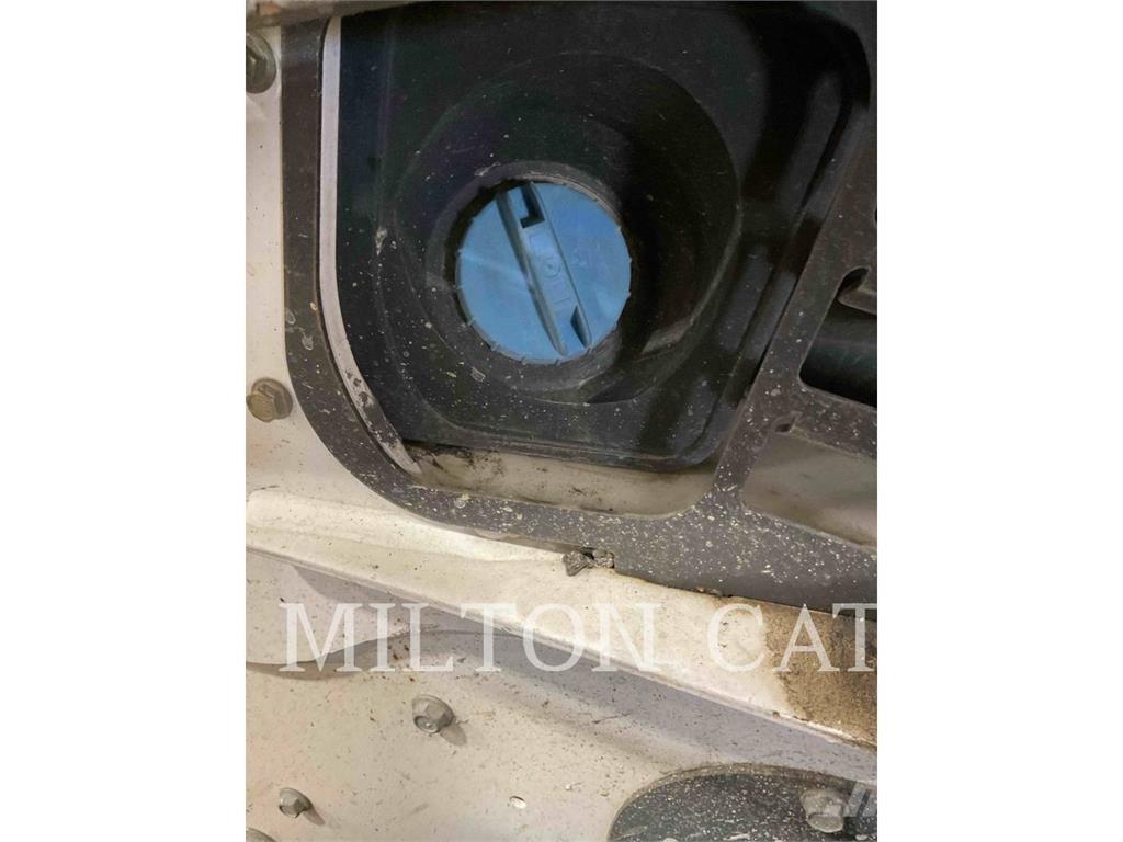 Bobcat S770 Міні-навантажувачі