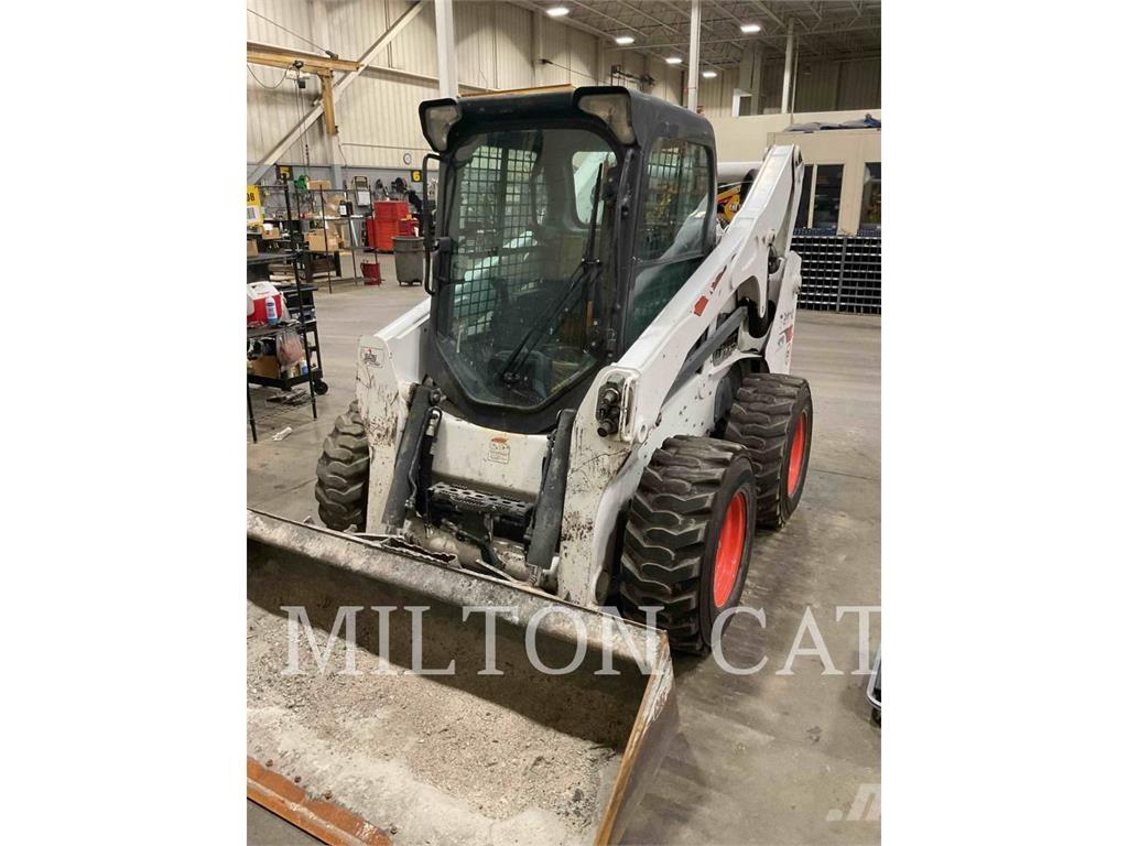 Bobcat S770 Міні-навантажувачі