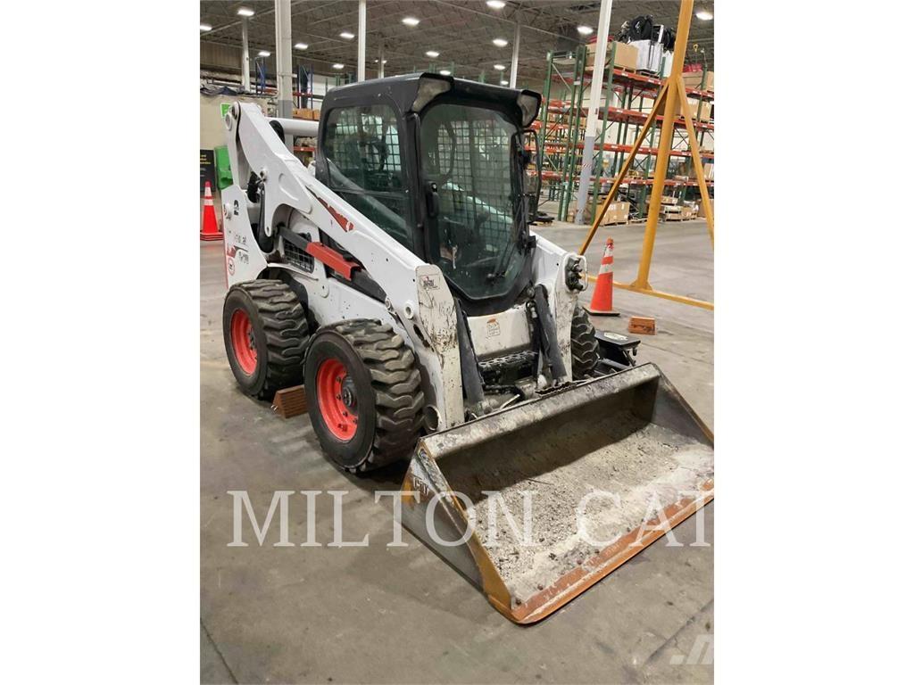Bobcat S770 Міні-навантажувачі