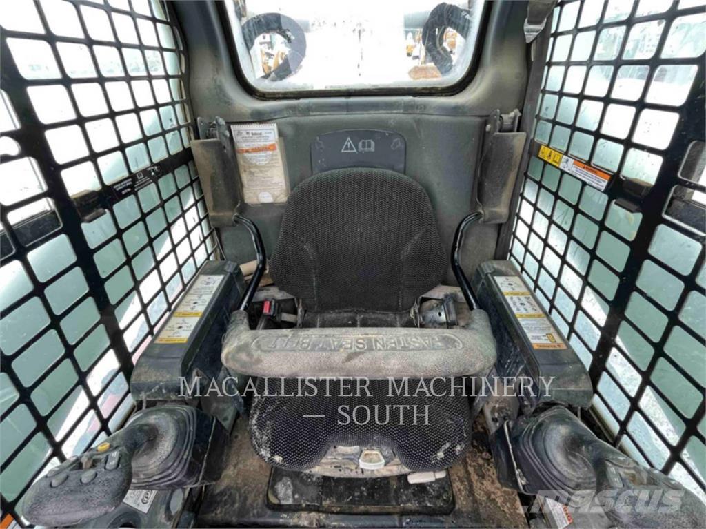 Bobcat T650 Гусеничні вантажники