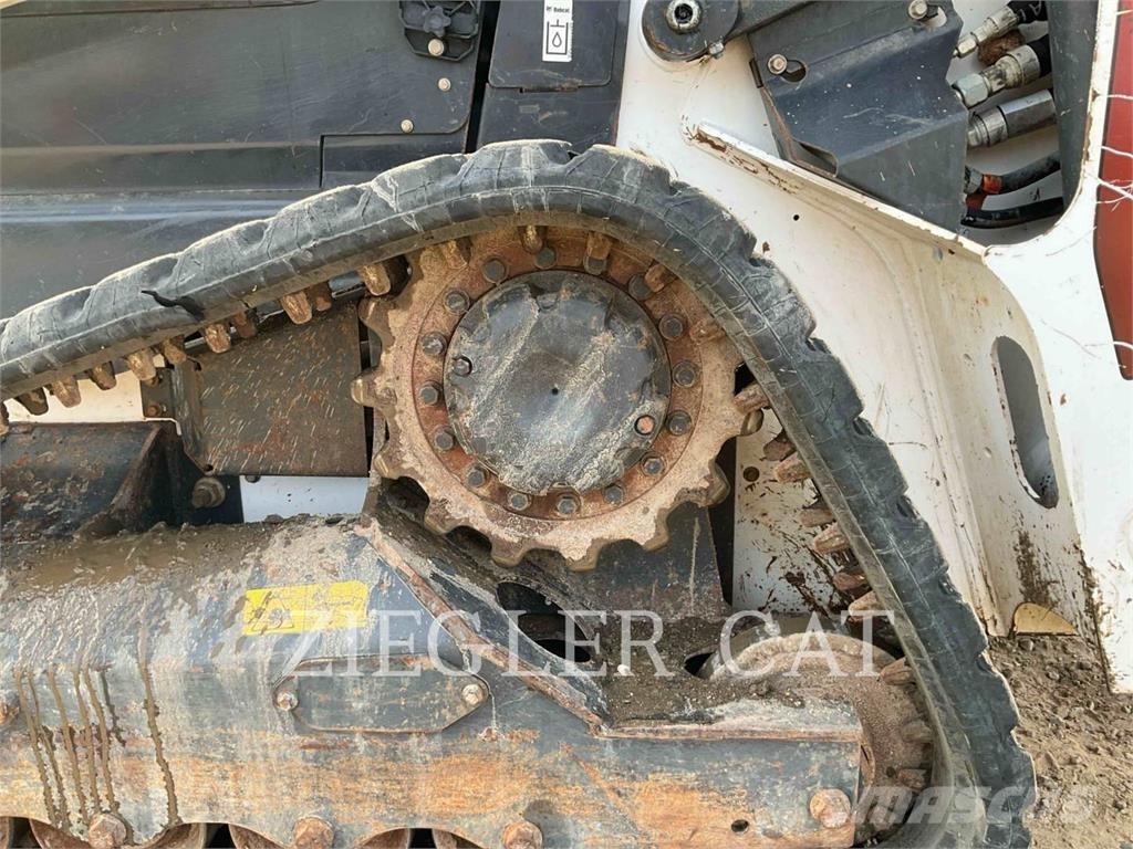 Bobcat T66 Гусеничні вантажники