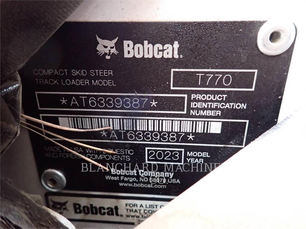 Bobcat T770 Гусеничні вантажники