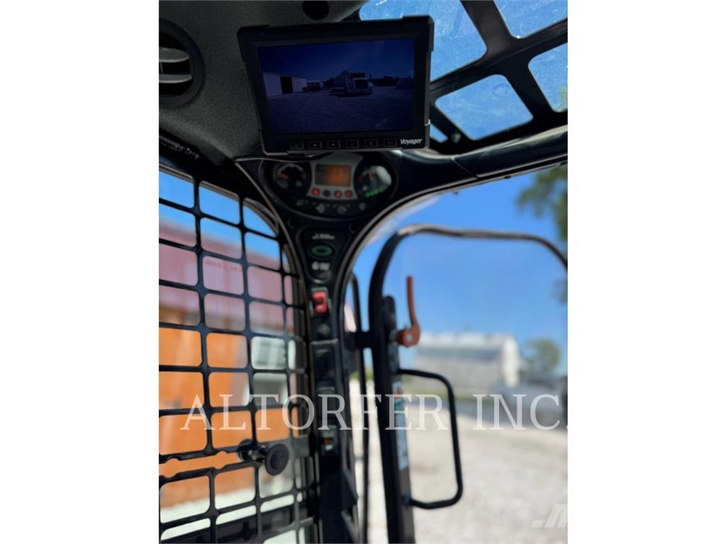 Bobcat T770 Міні-навантажувачі