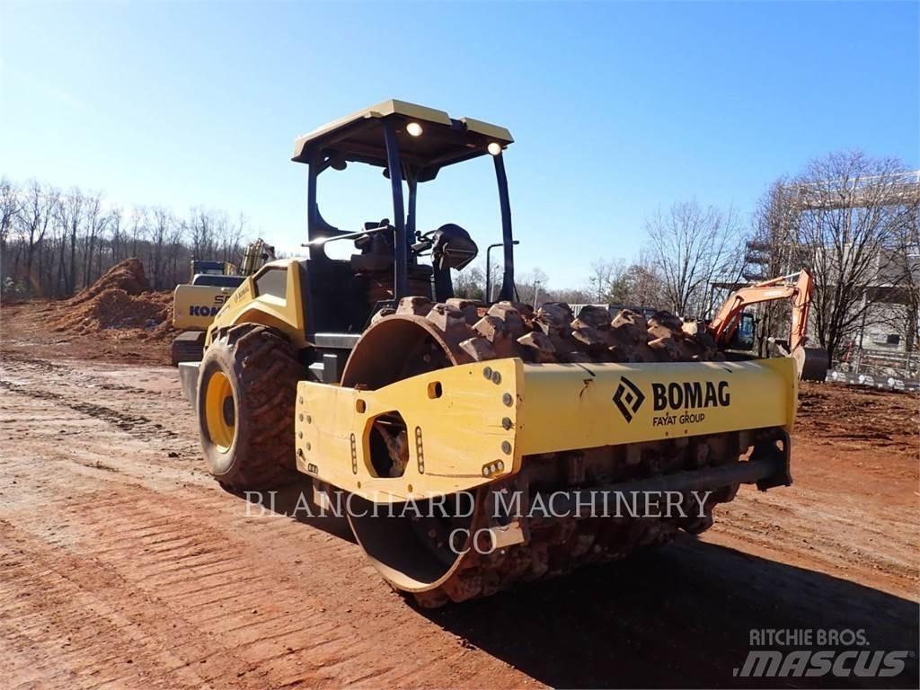 Bomag BW211PHD-5 Ущільнювачі грунту