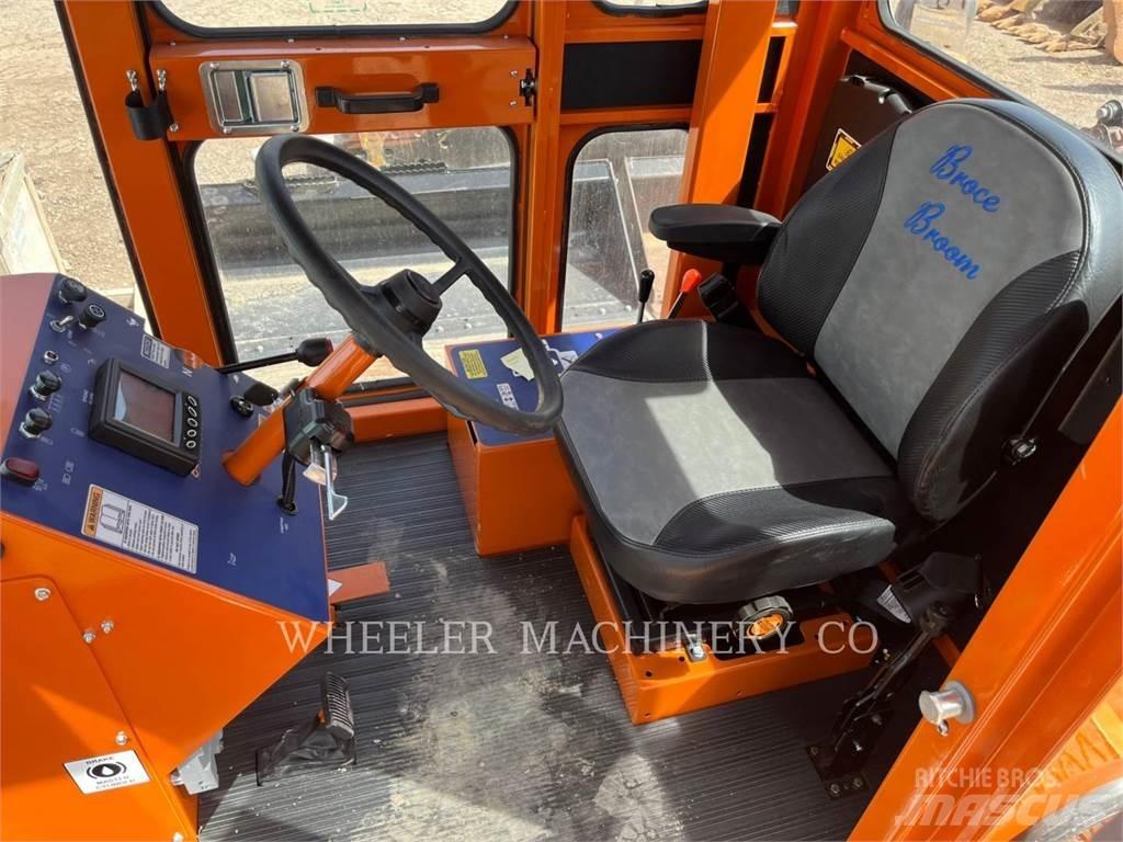 Broce BROOM 4 Підмітальні машини