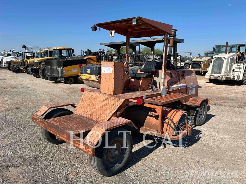 Broce RJ350 Підмітальні машини