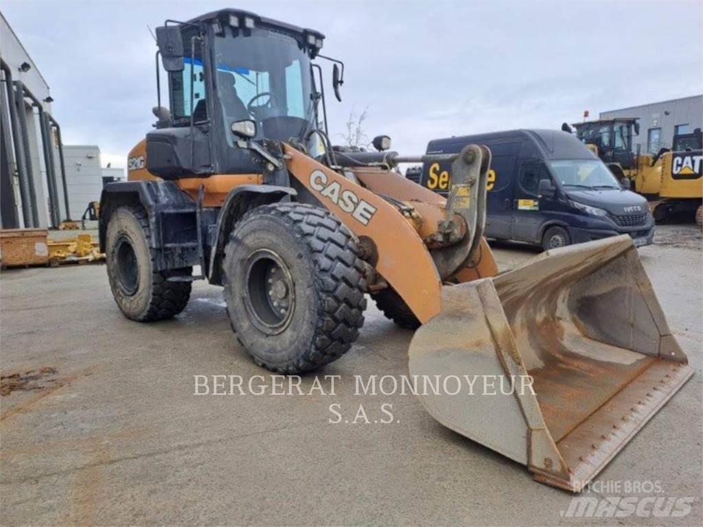 CASE 521 GXR Фронтальні навантажувачі