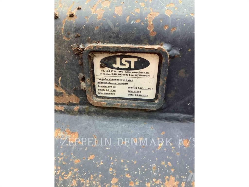 CASE 921G Фронтальні навантажувачі