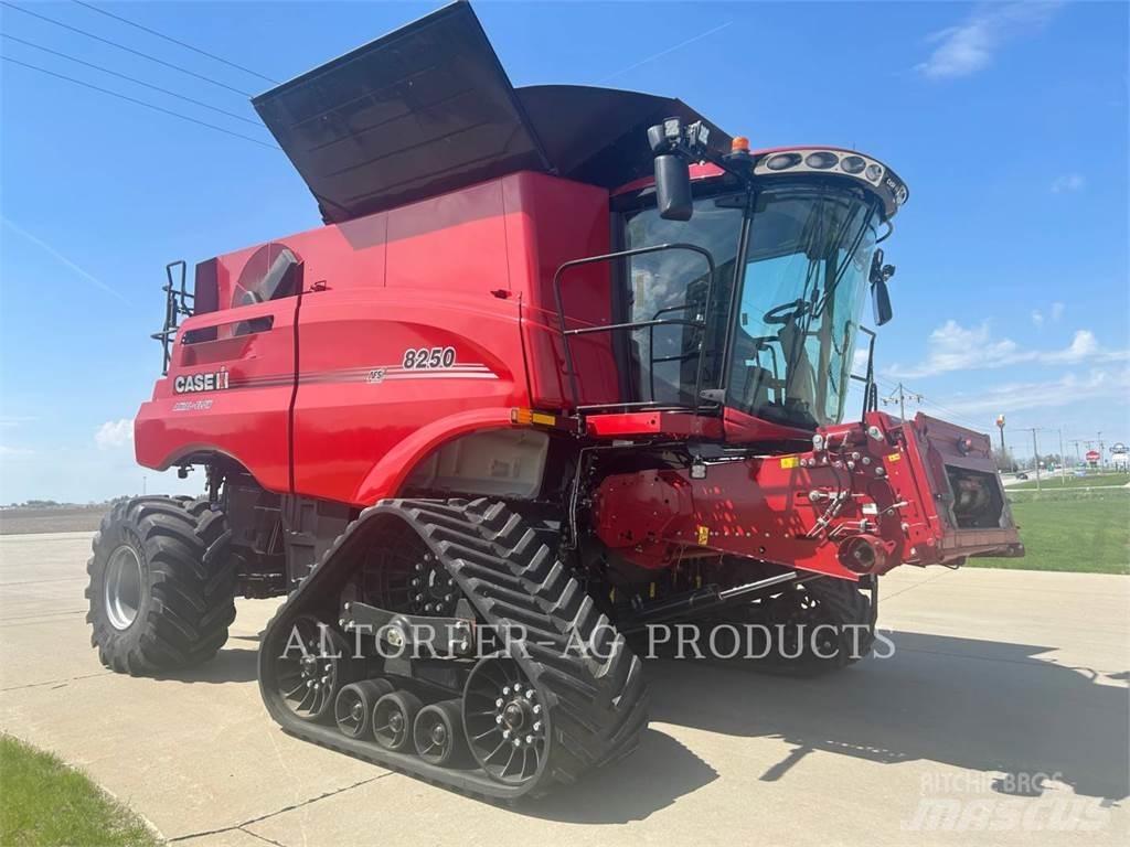 Case IH 8250 Зернозбиральні комбайни