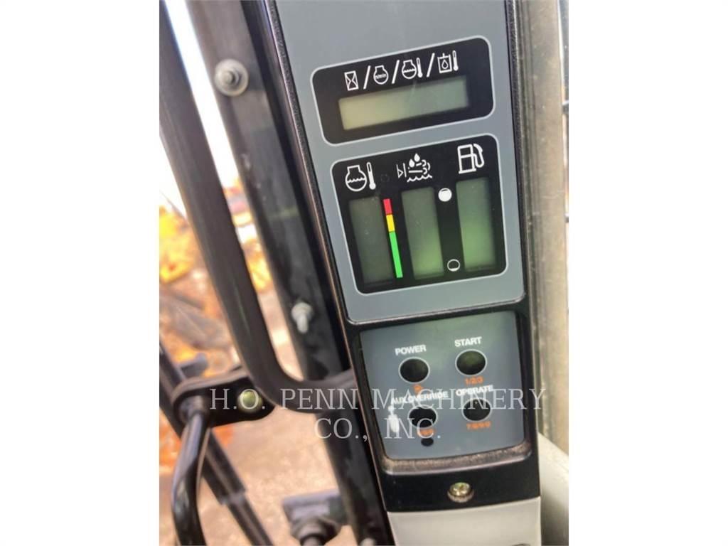 CASE TR340 Гусеничні вантажники