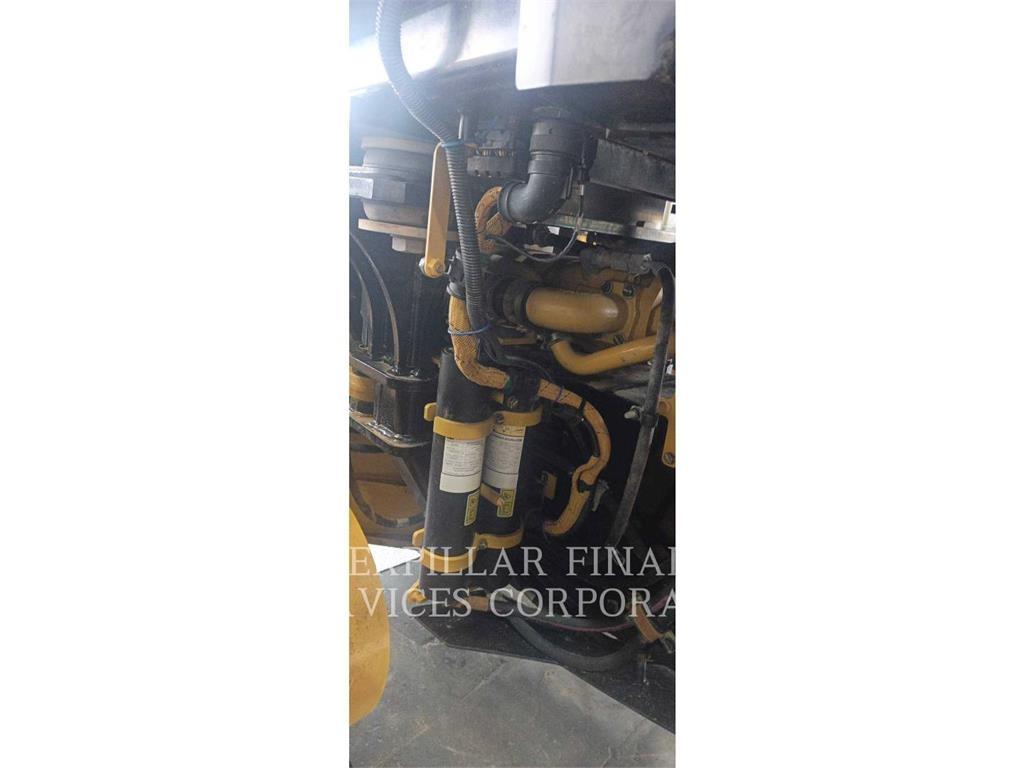 CAT 120-14 Грейдери