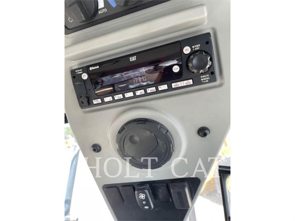 CAT 120 JOY3 Грейдери
