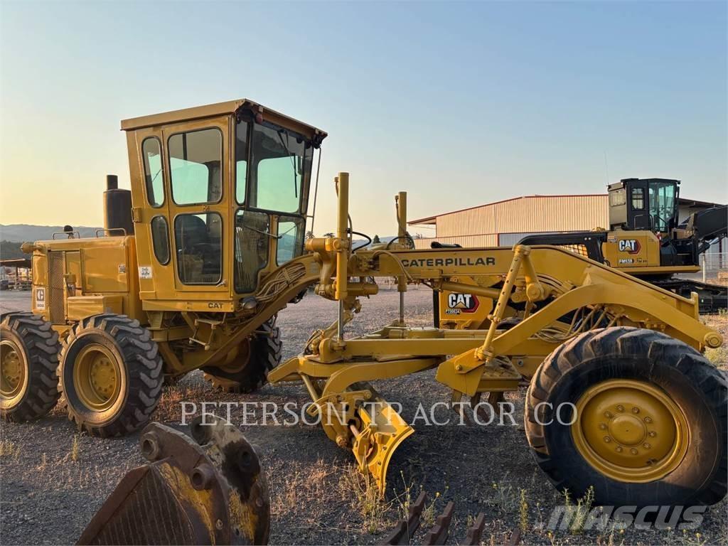CAT 120G Грейдери
