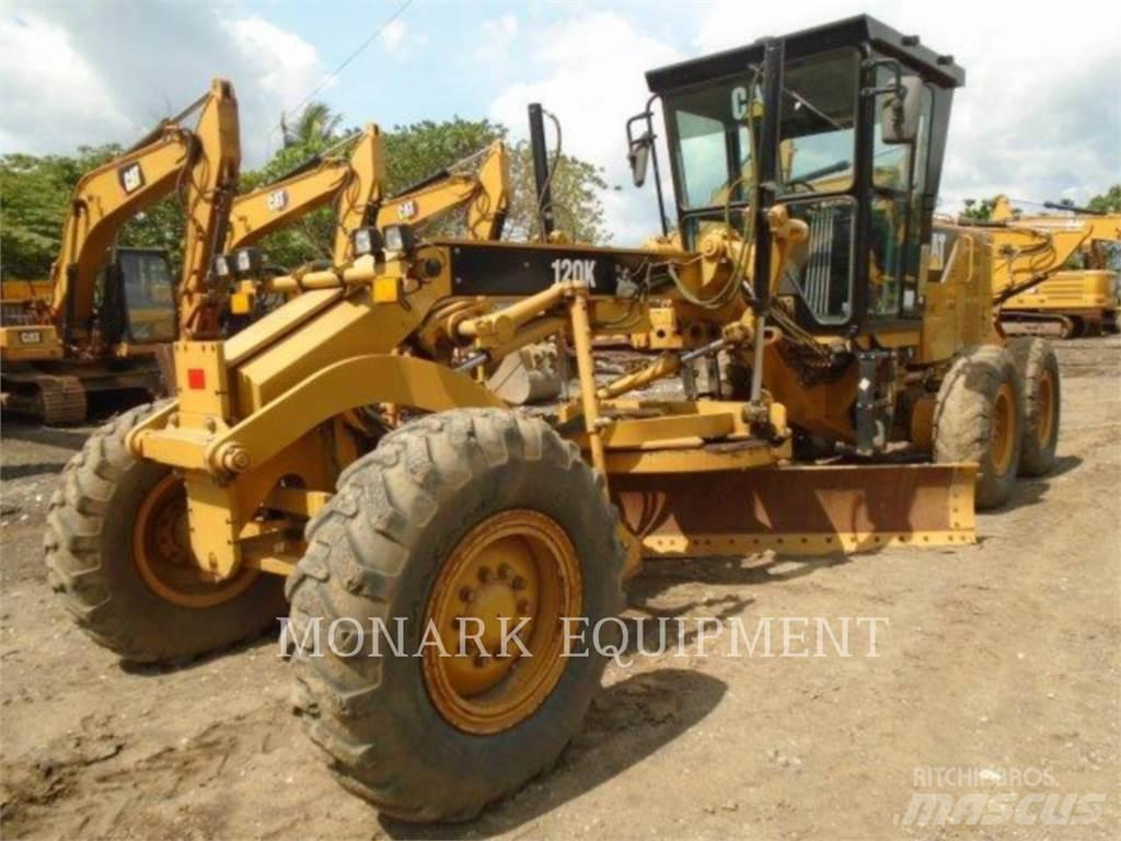 CAT 120K Грейдери