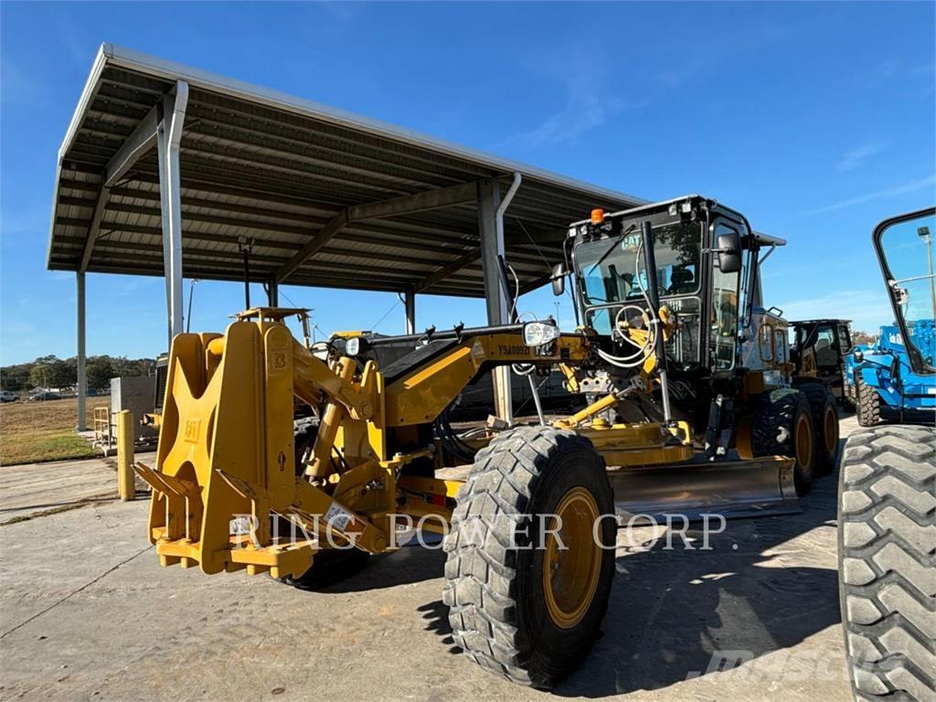 CAT 120LVR CS Грейдери