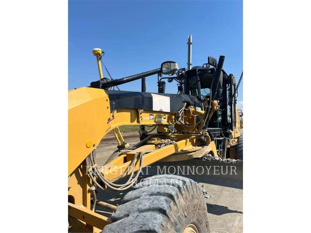 CAT 120M2 Грейдери