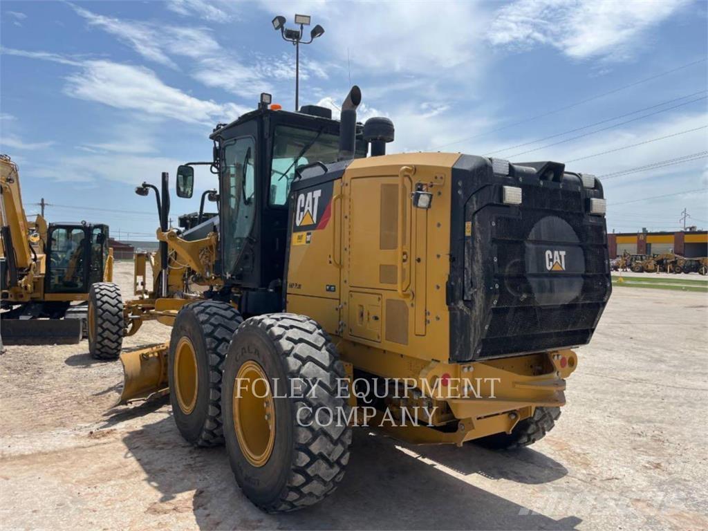 CAT 120M2AW Грейдери