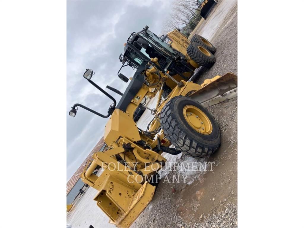 CAT 120M2AWD Грейдери