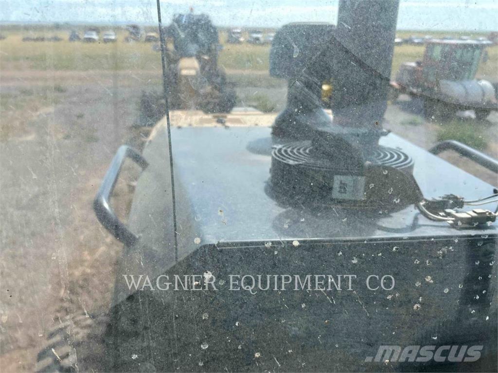 CAT 120M2AWD Грейдери