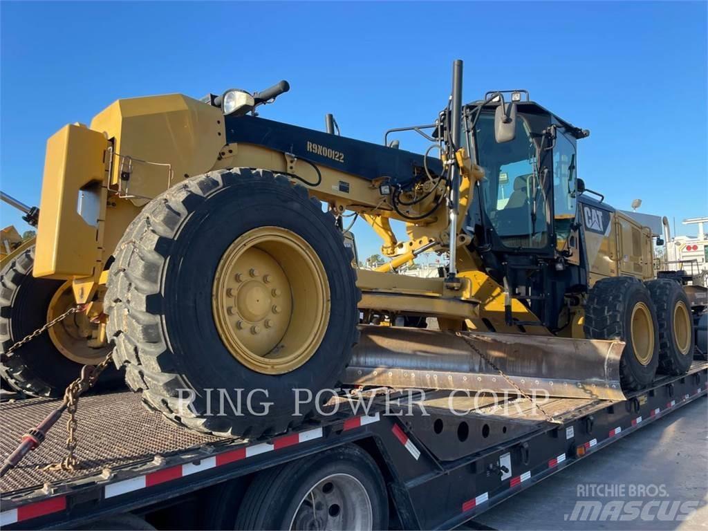 CAT 120M2T4 Грейдери