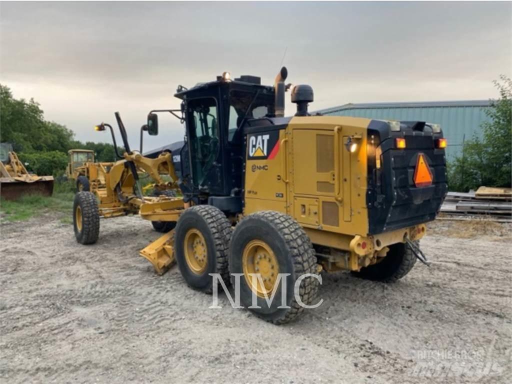 CAT 12M Грейдери