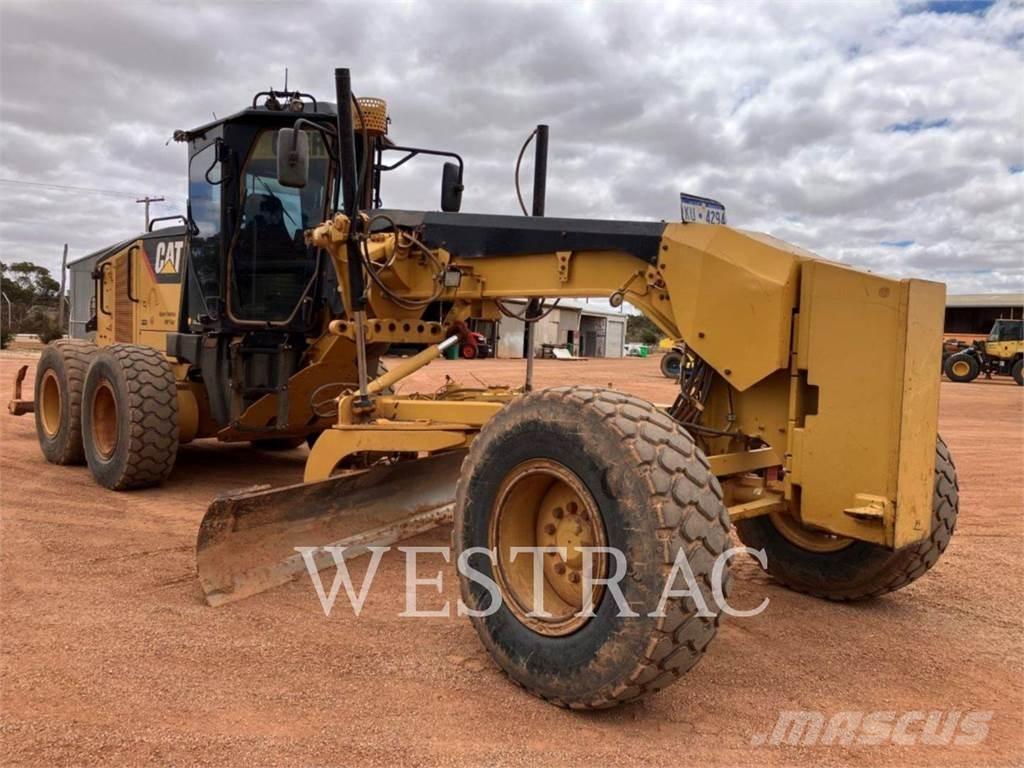 CAT 12M Грейдери