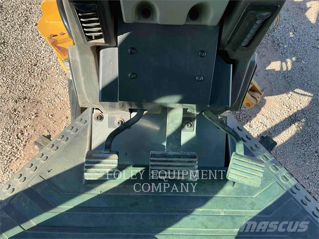 CAT 12M Грейдери