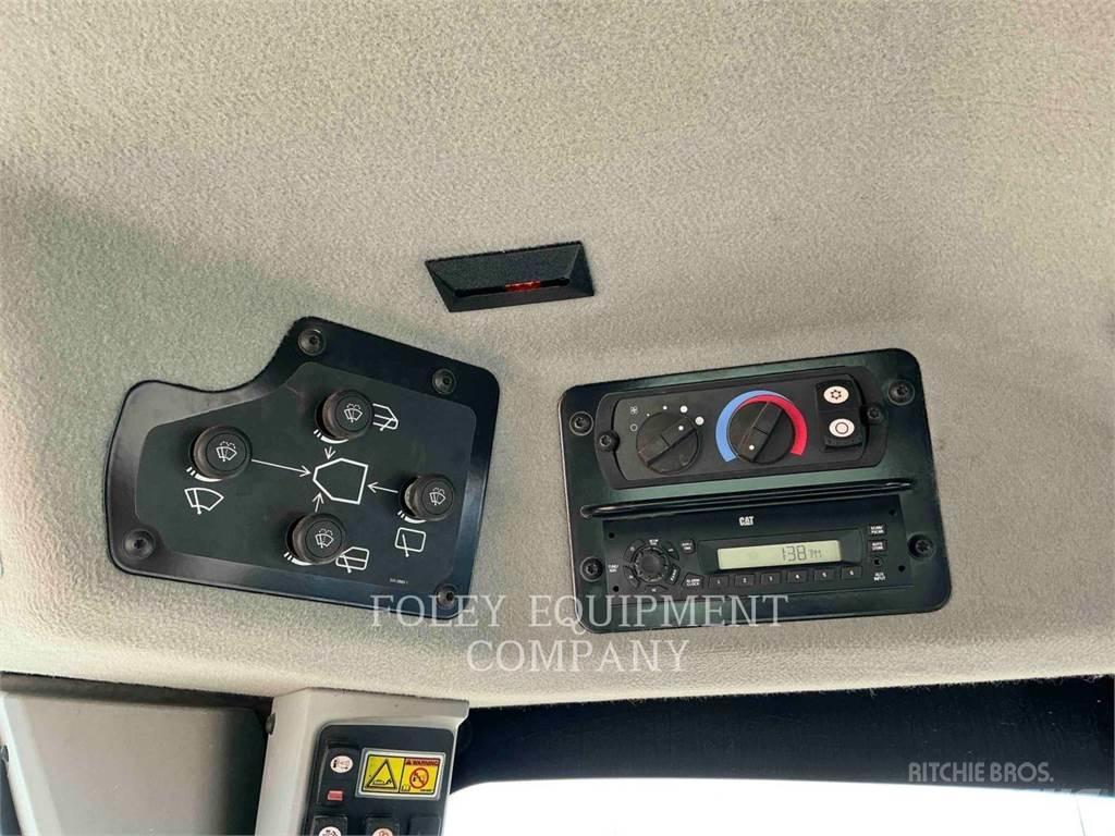 CAT 12M2 Грейдери