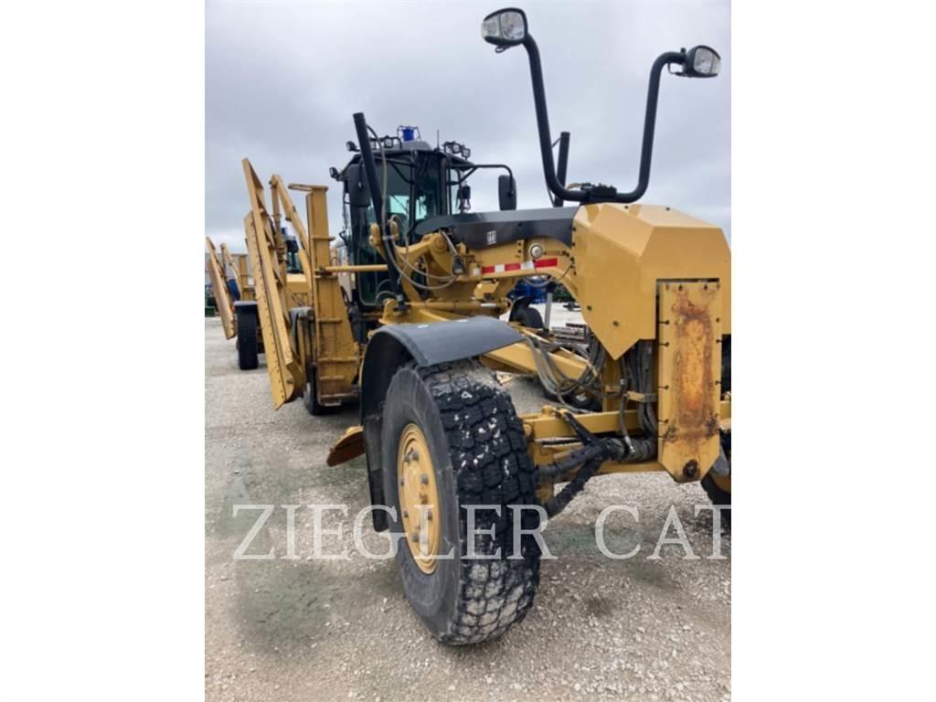 CAT 12M2AWD Грейдери