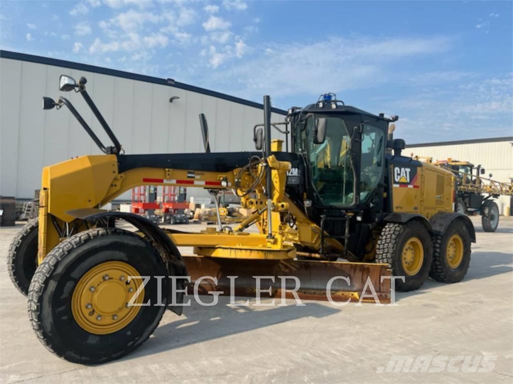 CAT 12M2AWD Грейдери
