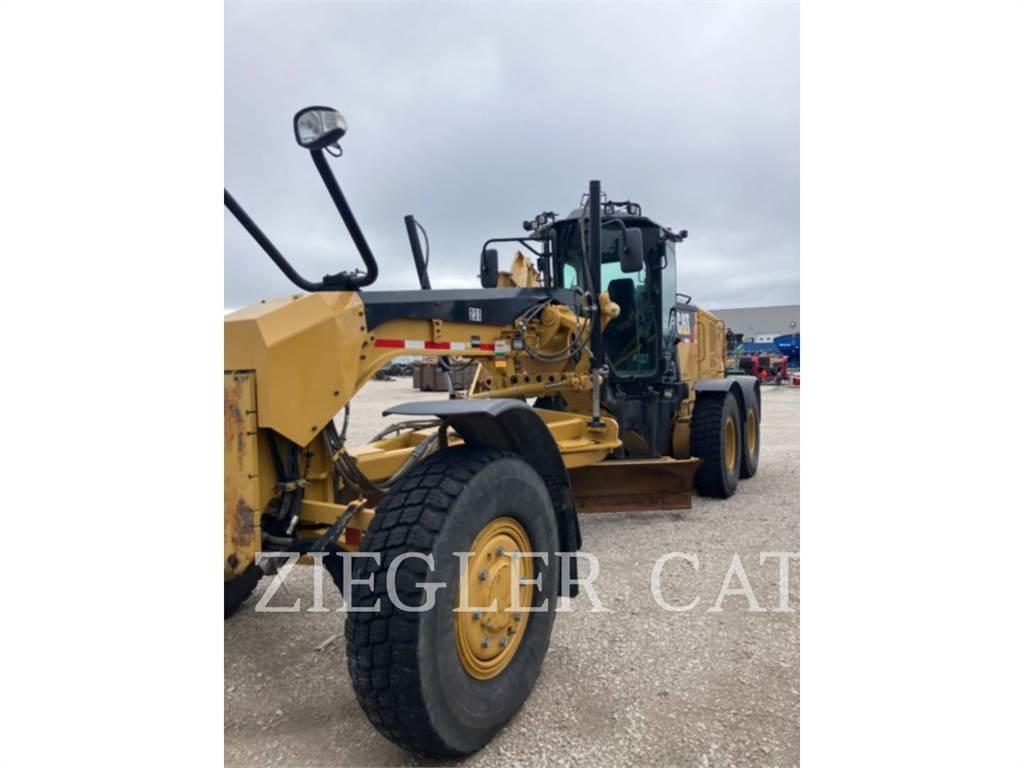 CAT 12M2AWD Грейдери