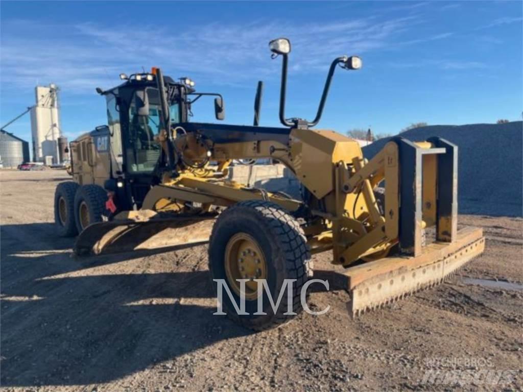 CAT 12M3 Грейдери