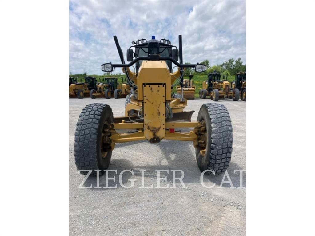 CAT 12M3 Грейдери