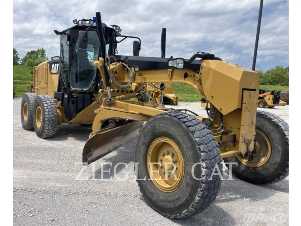 CAT 12M3 Грейдери