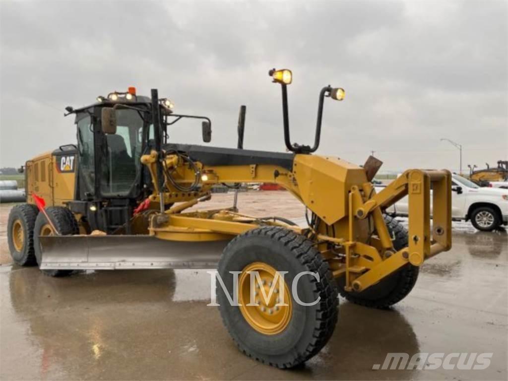 CAT 12M3 Грейдери