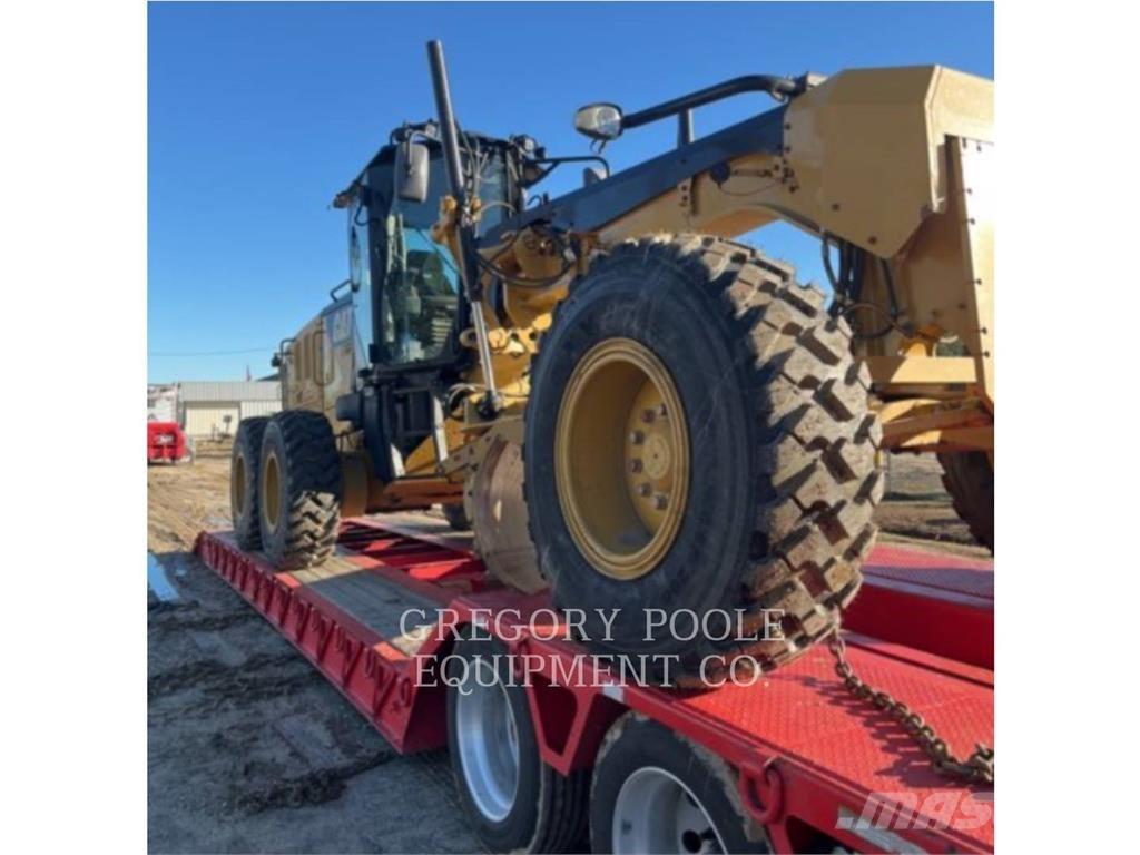 CAT 12M3 Грейдери