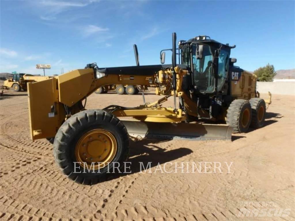 CAT 12M3 AWD Грейдери