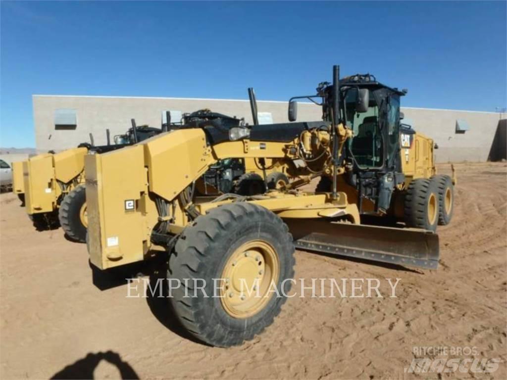 CAT 12M3 AWD Грейдери