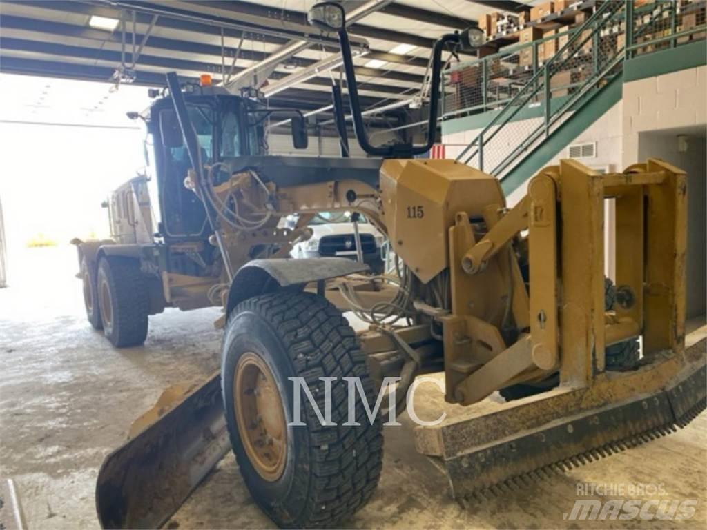 CAT 12M3AWD Грейдери