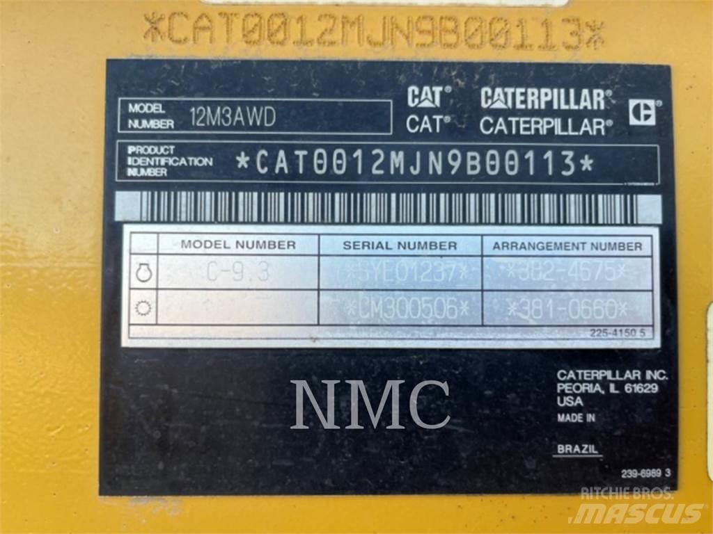 CAT 12M3AWD Грейдери