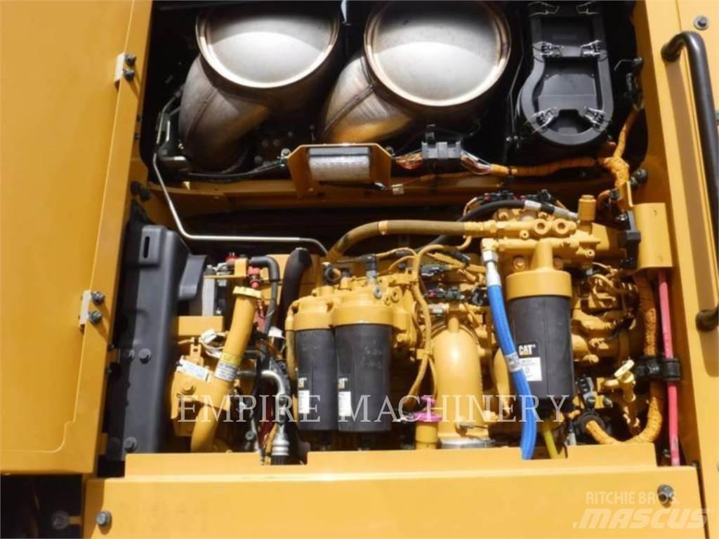 CAT 14-15 Грейдери