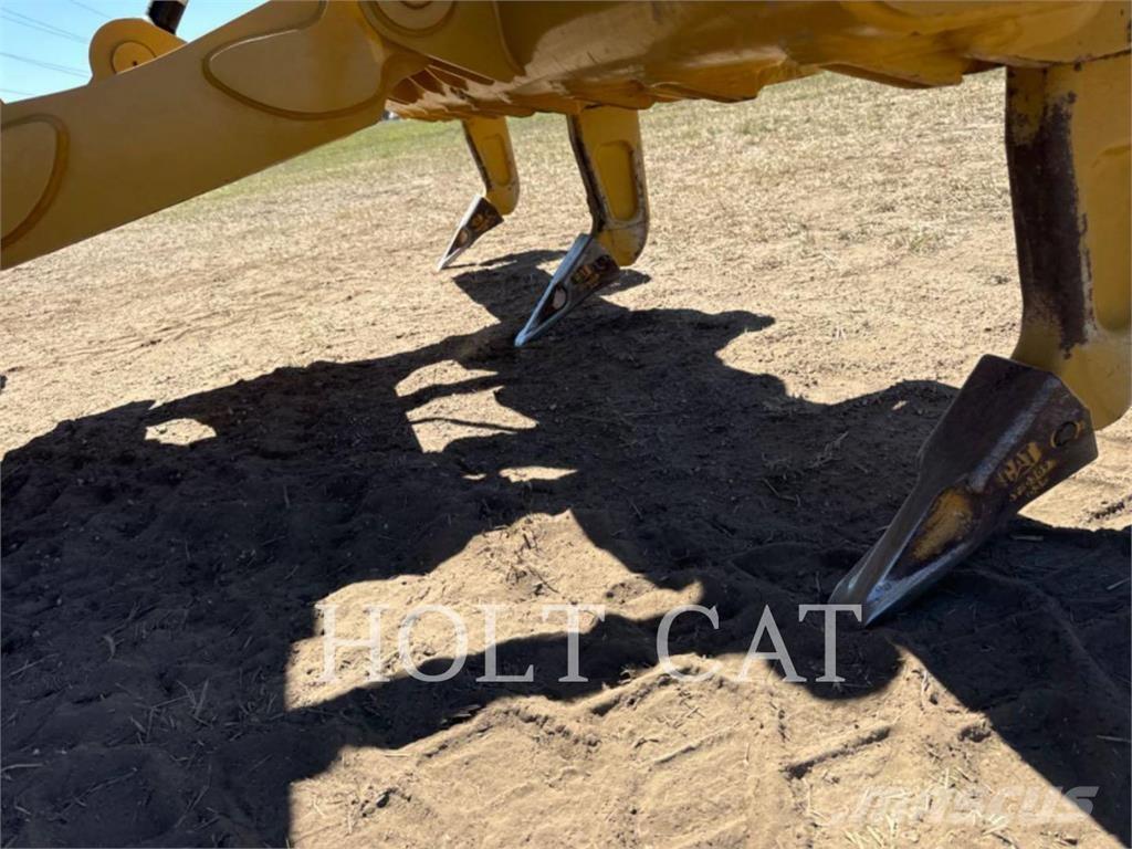 CAT 140 Грейдери