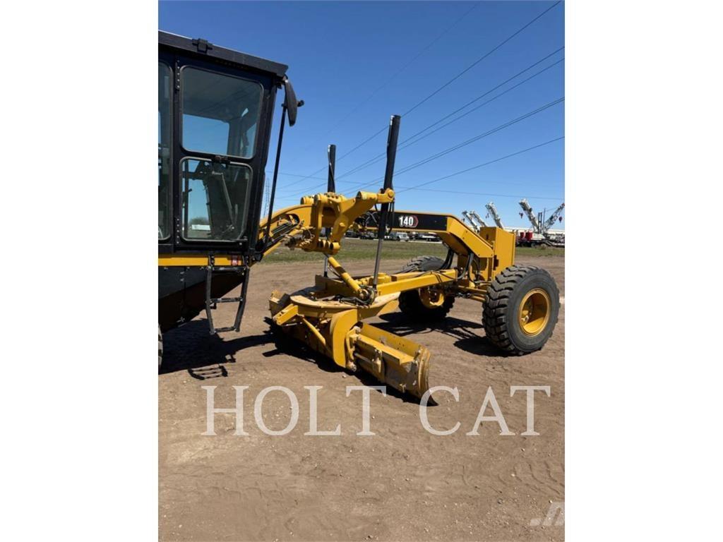 CAT 140 Грейдери